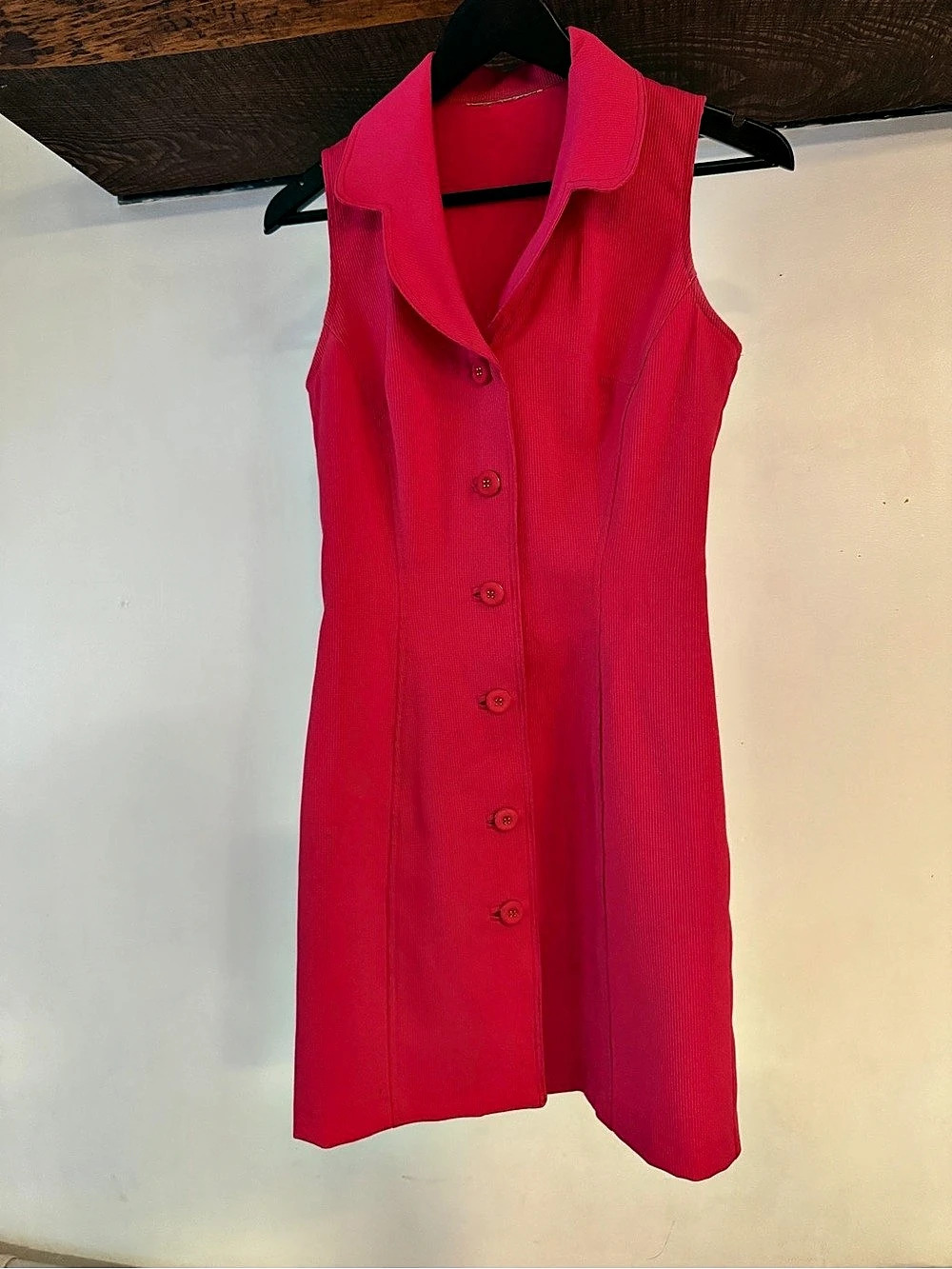 Vintage Sleeveless Collared Midi Dress in hot pink